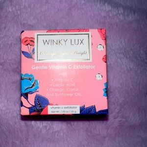 Winky Lux exfoliator
